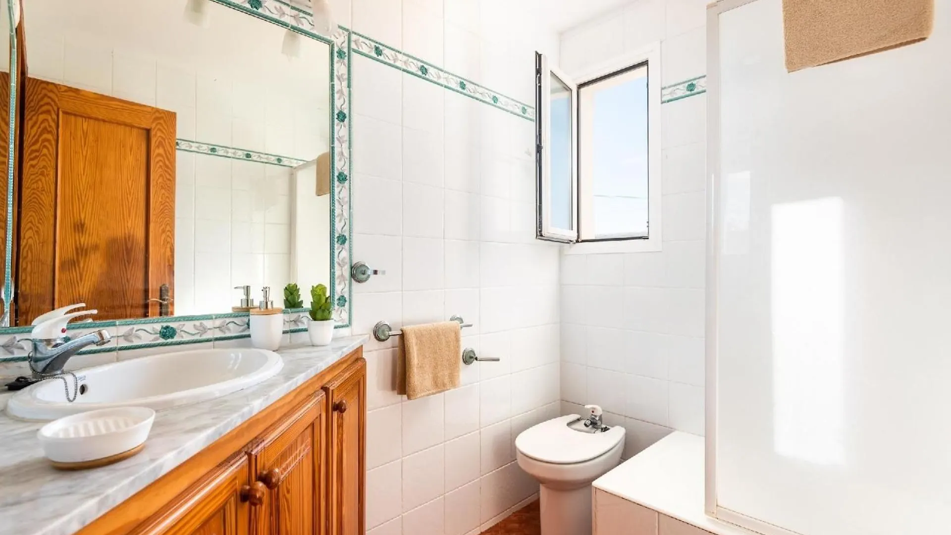 Ferienhaus Mit Privatpool Fuer 6 Personen Ca 140 Qm In Ciutadella, Menorca Westkueste Von Menorca Troquerias